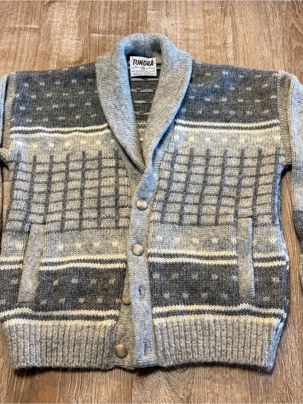 Vintage Tundra 100% Virgin Wool Cardigan Made in Canada Men’s L